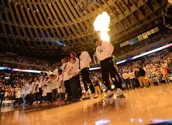 里程碑夜金州勇士豪取连胜，NBA季后赛冲刺阶段刷纪录，震撼外界，球探报告显示潜力的简单介绍-九游娱乐平台